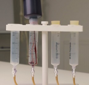 Trainingsarm für intravenöse Injektionen und Infusionen